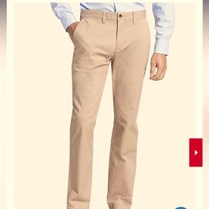 NWT Tommy Hilfiger stretch fit khaki pants.